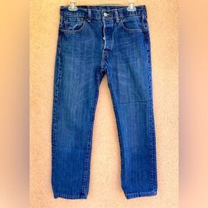 Levi's 501  Straight Leg Fit,Button Fly Jeans for Men, Medium Blue